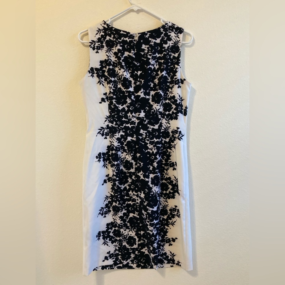 Ronni Nicole Black and White Floral Dress Size 8 - Picture 6 of 10
